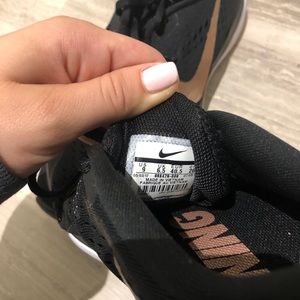 Nike running sneakers 9